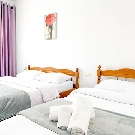Klevi Daire Golem (Tirana)