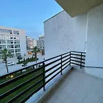 Apartament Klevi *