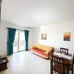 Klevi Apartament *