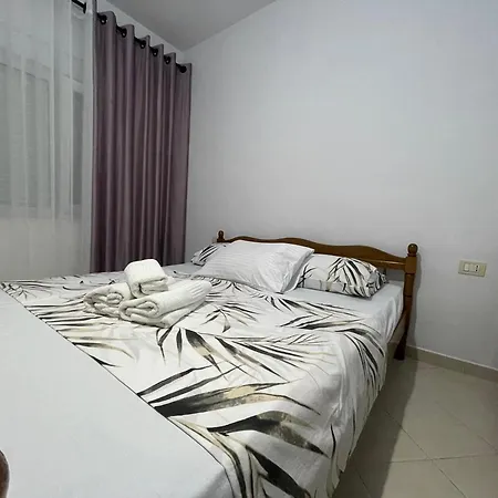 Klevi Apartment Golem (Tirana)