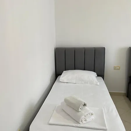 Klevi * Golem (Tirana)